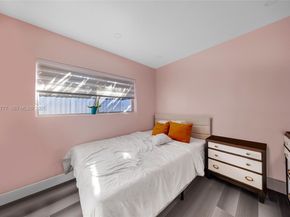 490 W 33rd Pl, Hialeah FL 33012