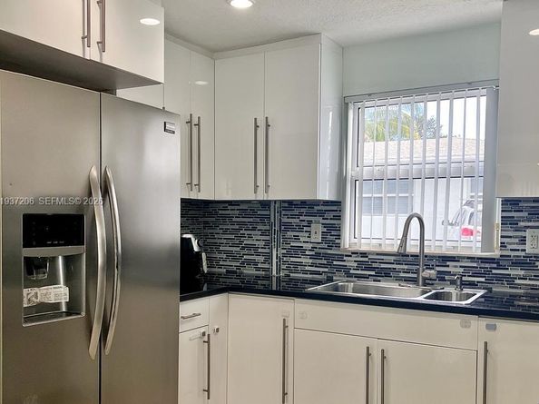 1940 Adams St, Hollywood FL 33020