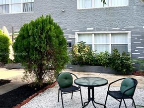 1940 Adams St, Hollywood FL 33020