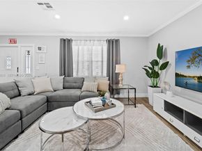 2005 NW 37th St, Oakland Park FL 33309