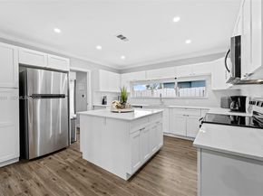 2005 NW 37th St, Oakland Park FL 33309
