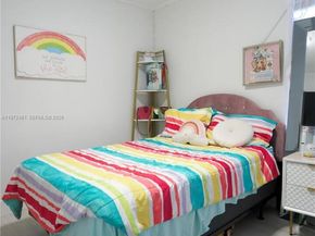 18499 NW 52nd Path, Miami Gardens FL 33055