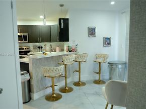 18499 NW 52nd Path, Miami Gardens FL 33055