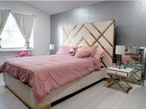 18499 NW 52nd Path, Miami Gardens FL 33055