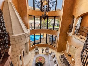 1011 Rhodes Villa Ave, Delray Beach FL 33483