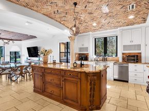1011 Rhodes Villa Ave, Delray Beach FL 33483