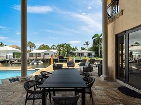 1011 Rhodes Villa Ave, Delray Beach FL 33483