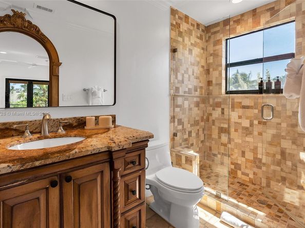 1011 Rhodes Villa Ave, Delray Beach FL 33483