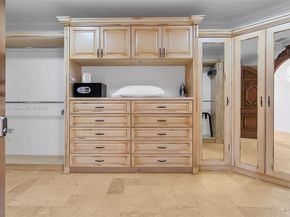 1011 Rhodes Villa Ave, Delray Beach FL 33483