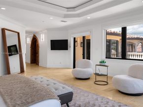 1011 Rhodes Villa Ave, Delray Beach FL 33483