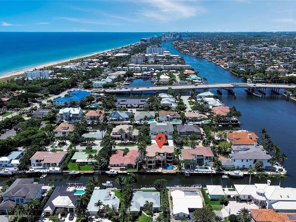 1011 Rhodes Villa Ave, Delray Beach FL 33483