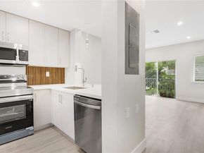 7991 NW 8th St 112B, Miami FL 33126