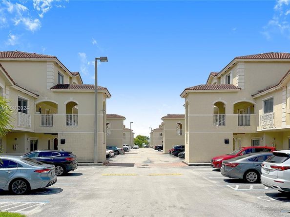 7991 NW 8th St 112B, Miami FL 33126