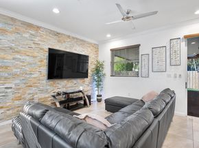 25280 SW 119th Ave, Homestead FL 33032