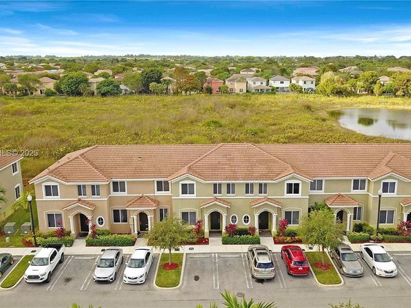 1052 SE 23rd Ave, Homestead FL 33035