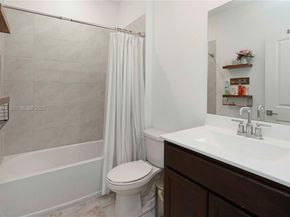 1052 SE 23rd Ave, Homestead FL 33035