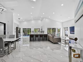 720 Rock Hill Ave, Davie FL 33325