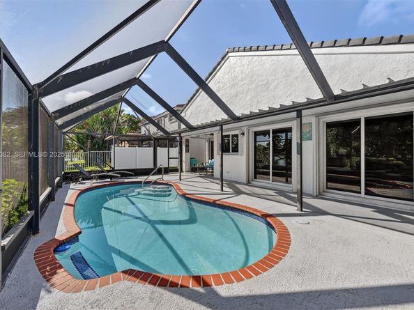 720 Rock Hill Ave, Davie FL 33325