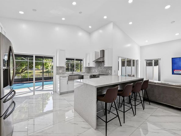 720 Rock Hill Ave, Davie FL 33325