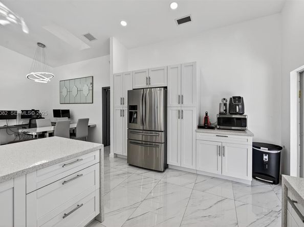 720 Rock Hill Ave, Davie FL 33325