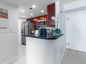 770 Claughton Island Dr 1905, Miami FL 33131