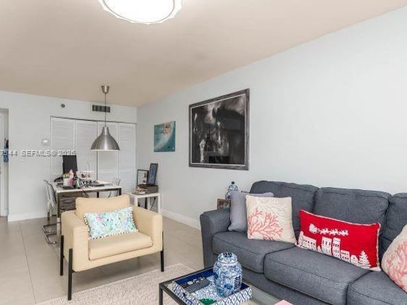 770 Claughton Island Dr 1905, Miami FL 33131