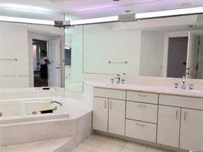 2800 Island Blvd 902, Aventura FL 33160