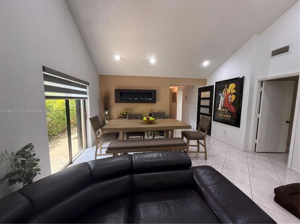 21720 Arriba Real 37B, Boca Raton FL 33433