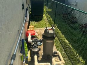 2908 Augusta Dr, Homestead FL 33035