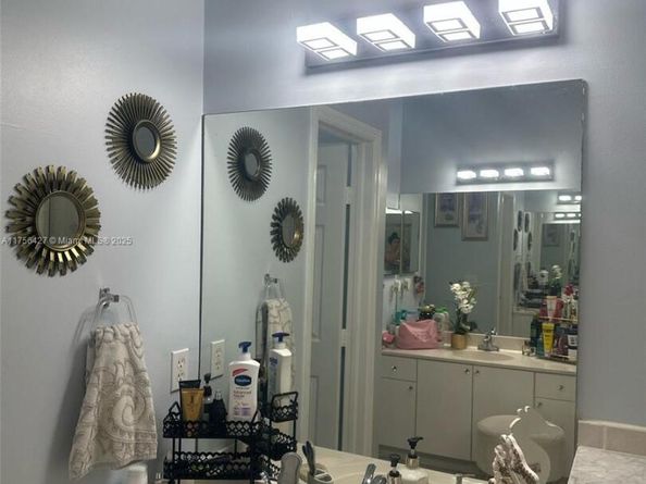 2908 Augusta Dr, Homestead FL 33035
