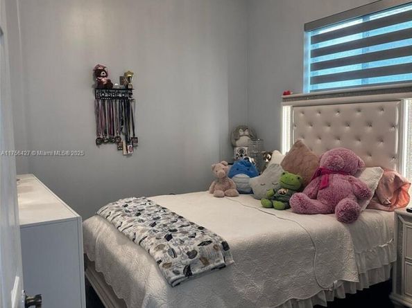 2908 Augusta Dr, Homestead FL 33035