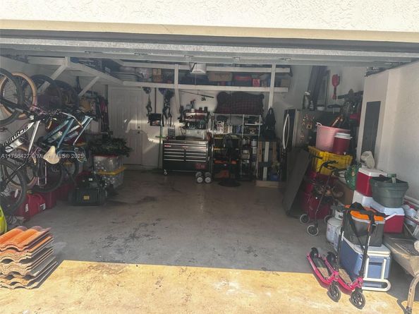 2908 Augusta Dr, Homestead FL 33035