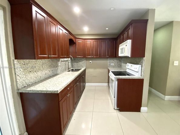 15815 NW 22nd Ave, Miami Gardens FL 33054