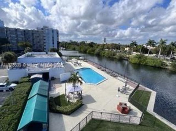 3475 N Country Club Dr 116, Aventura FL 33180