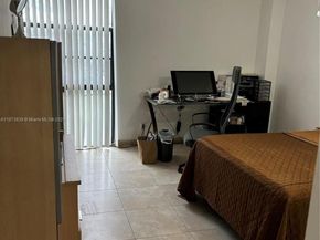 3475 N Country Club Dr 116, Aventura FL 33180