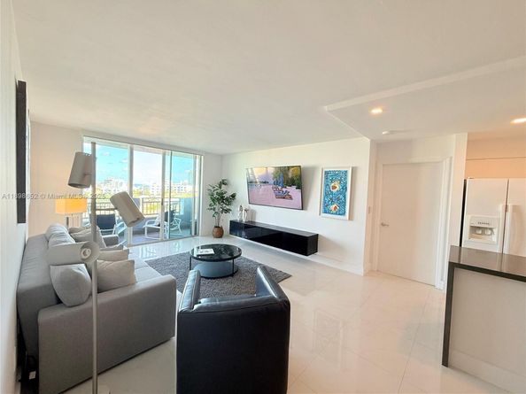 90 Alton Rd 909, Miami Beach FL 33139