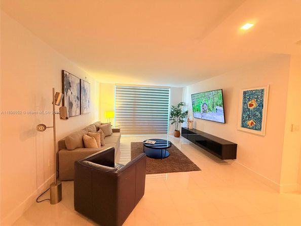 90 Alton Rd 909, Miami Beach FL 33139