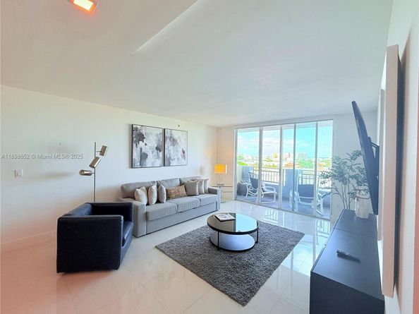 90 Alton Rd 909, Miami Beach FL 33139