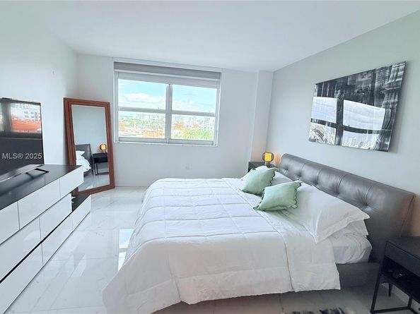 90 Alton Rd 909, Miami Beach FL 33139