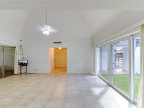 4806 Banyan Ln, Tamarac FL 33319