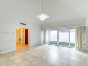 4806 Banyan Ln, Tamarac FL 33319