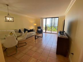 540 Brickell Key Dr 705, Miami FL 33131