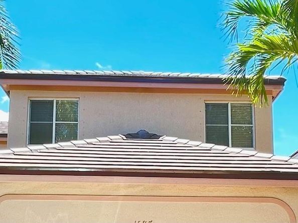 1587 Winterberry Ln, Weston FL 33327