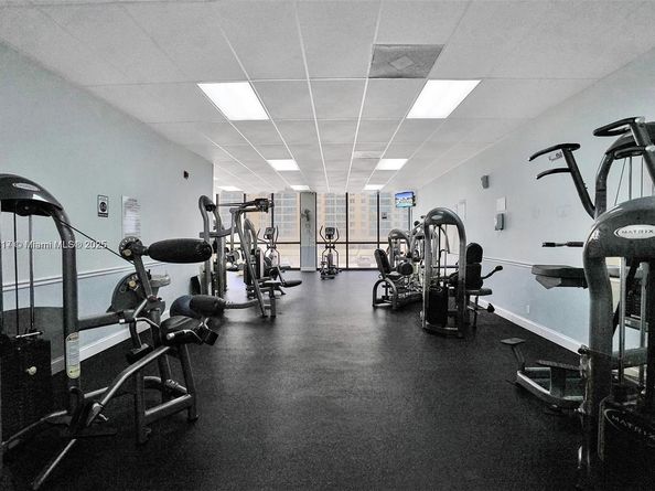 2301 S Ocean Dr 1007, Hollywood FL 33019