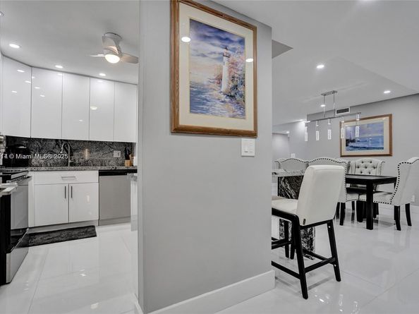 2301 S Ocean Dr 1007, Hollywood FL 33019