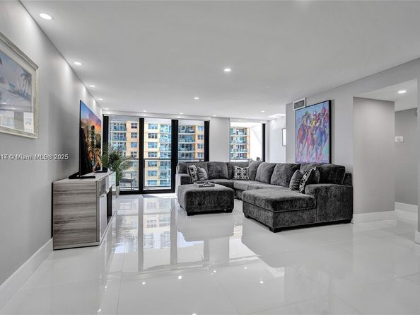 2301 S Ocean Dr 1007, Hollywood FL 33019