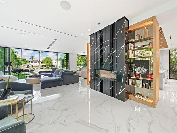 4510 Prairie Ave, Miami Beach FL 33140