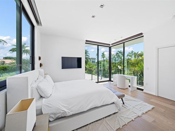 4510 Prairie Ave, Miami Beach FL 33140