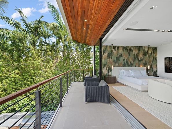 4510 Prairie Ave, Miami Beach FL 33140