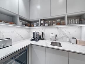 4510 Prairie Ave, Miami Beach FL 33140